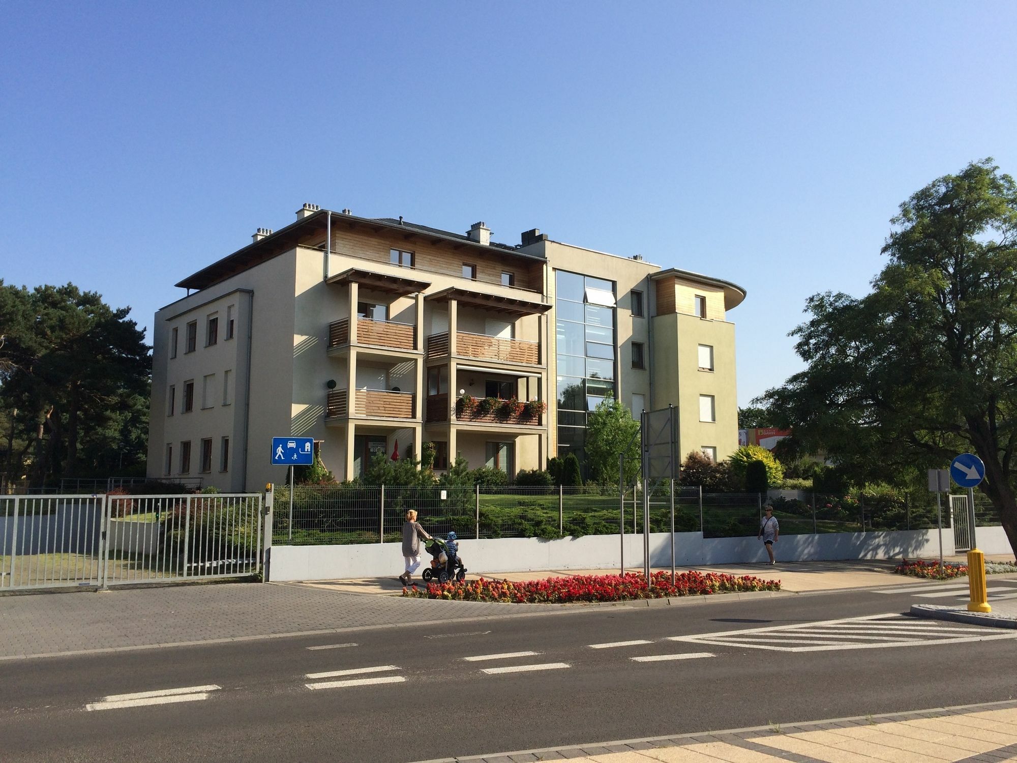 Apartament Pod Sosnami Ustka Exteriör bild