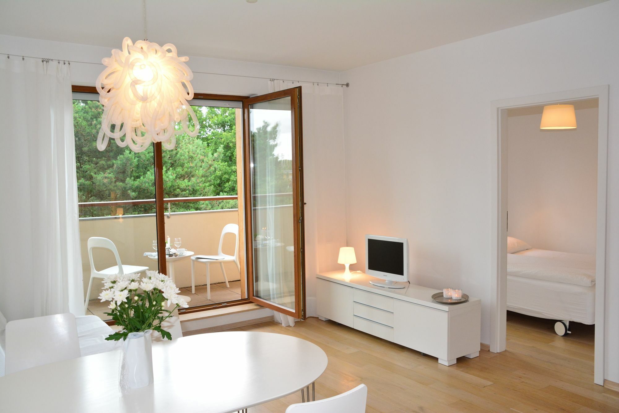 Apartament Pod Sosnami Ustka Exteriör bild